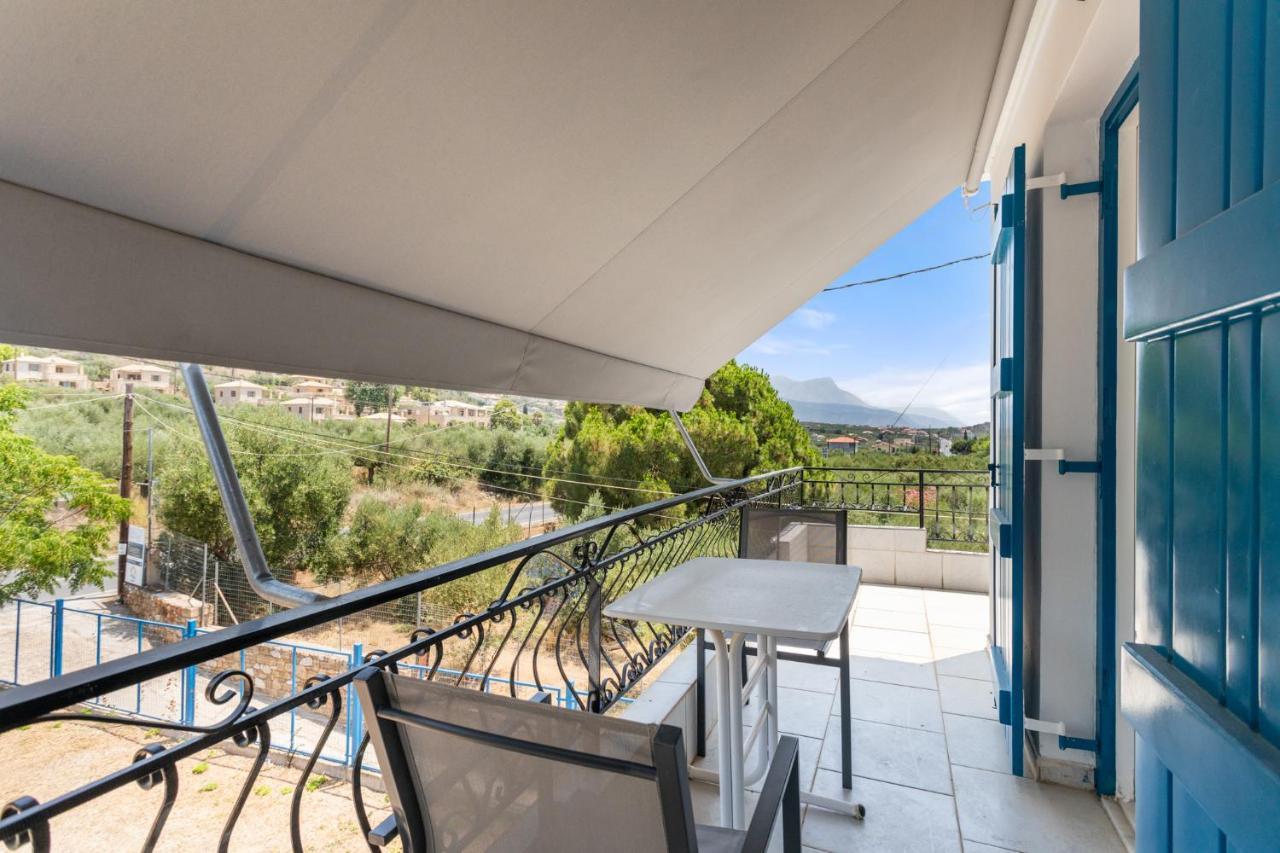 Nikolas Apartments Stoupa Lévktron Esterno foto