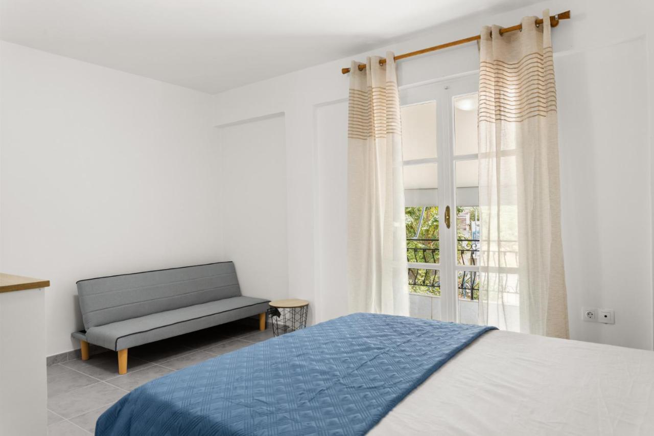 Nikolas Apartments Stoupa Lévktron Esterno foto