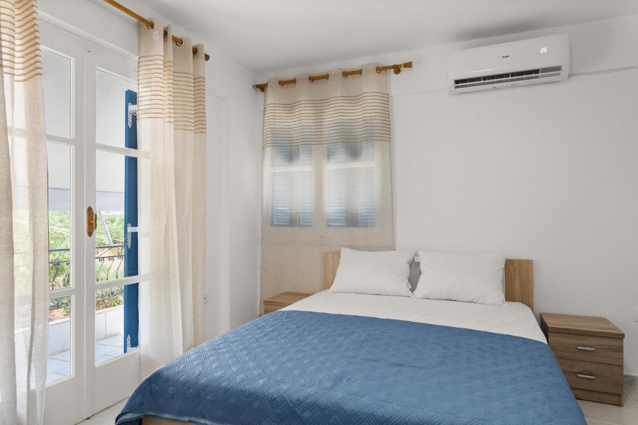 Nikolas Apartments Stoupa Lévktron Esterno foto