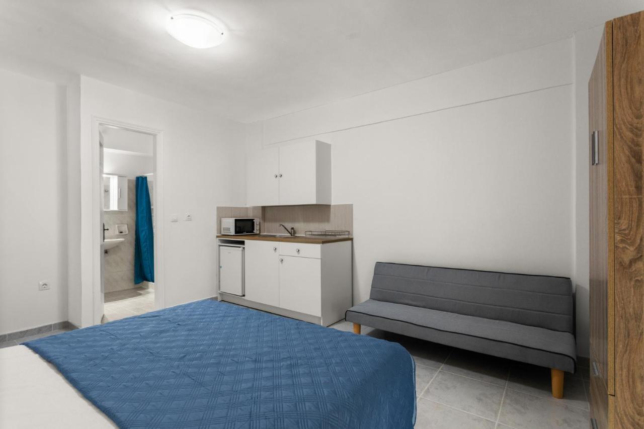 Nikolas Apartments Stoupa Lévktron Esterno foto