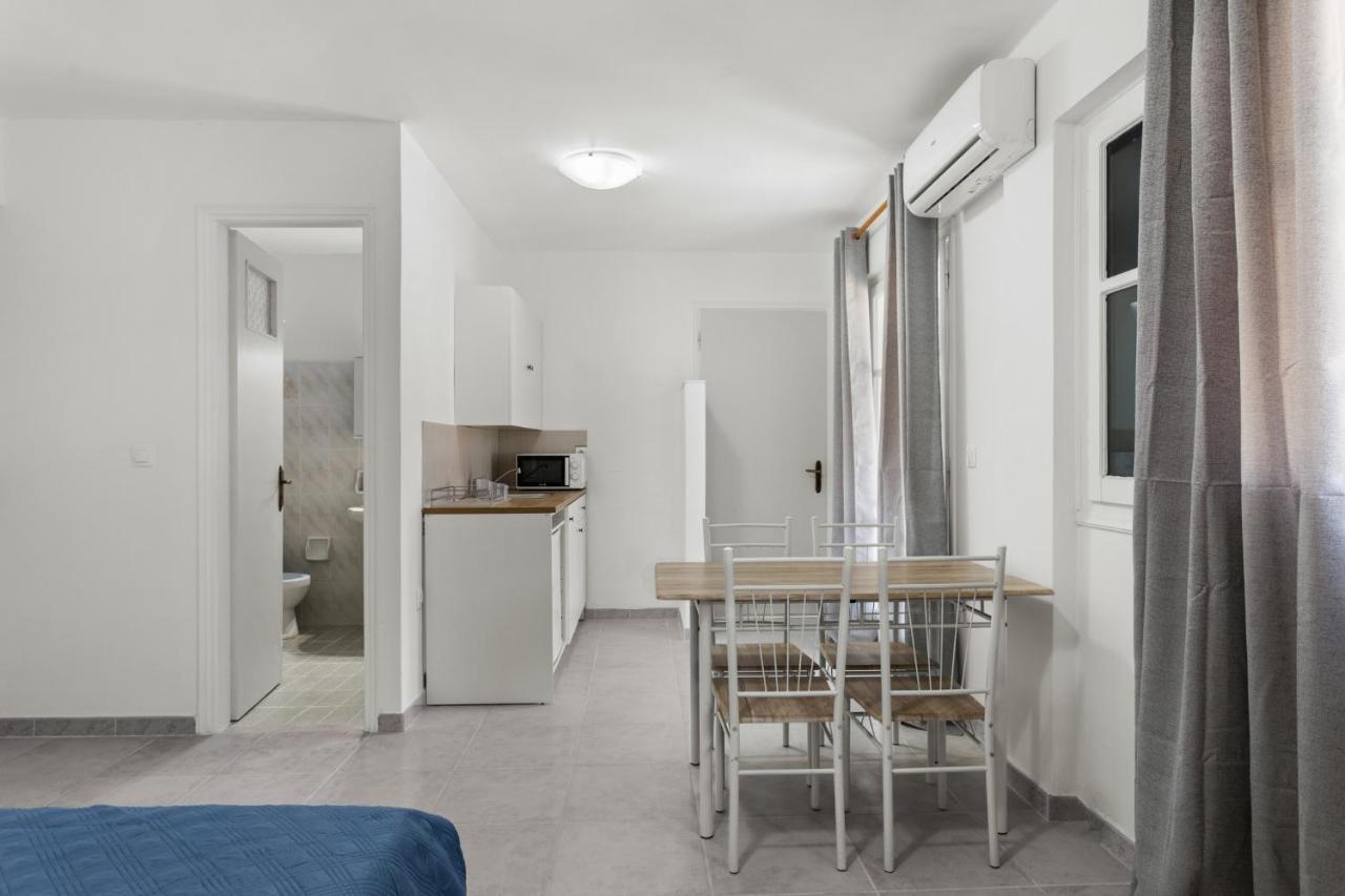 Nikolas Apartments Stoupa Lévktron Esterno foto