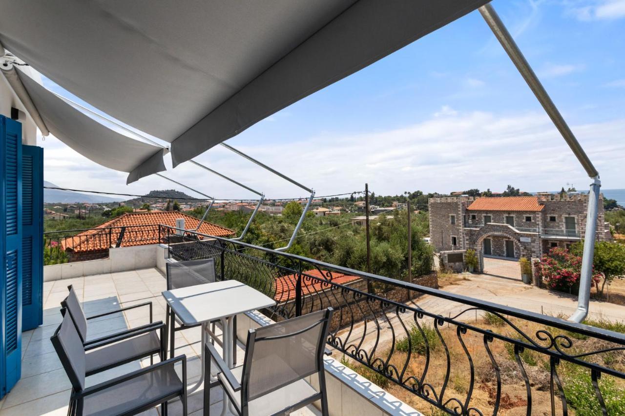 Nikolas Apartments Stoupa Lévktron Esterno foto