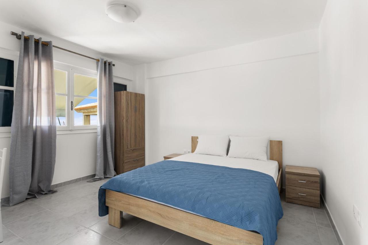 Nikolas Apartments Stoupa Lévktron Esterno foto